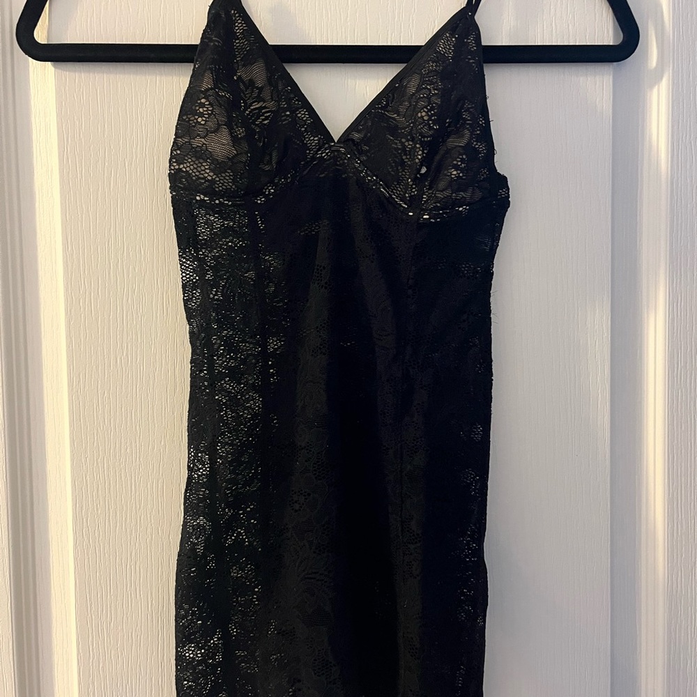 Aritzia Wilfred Lace Tank